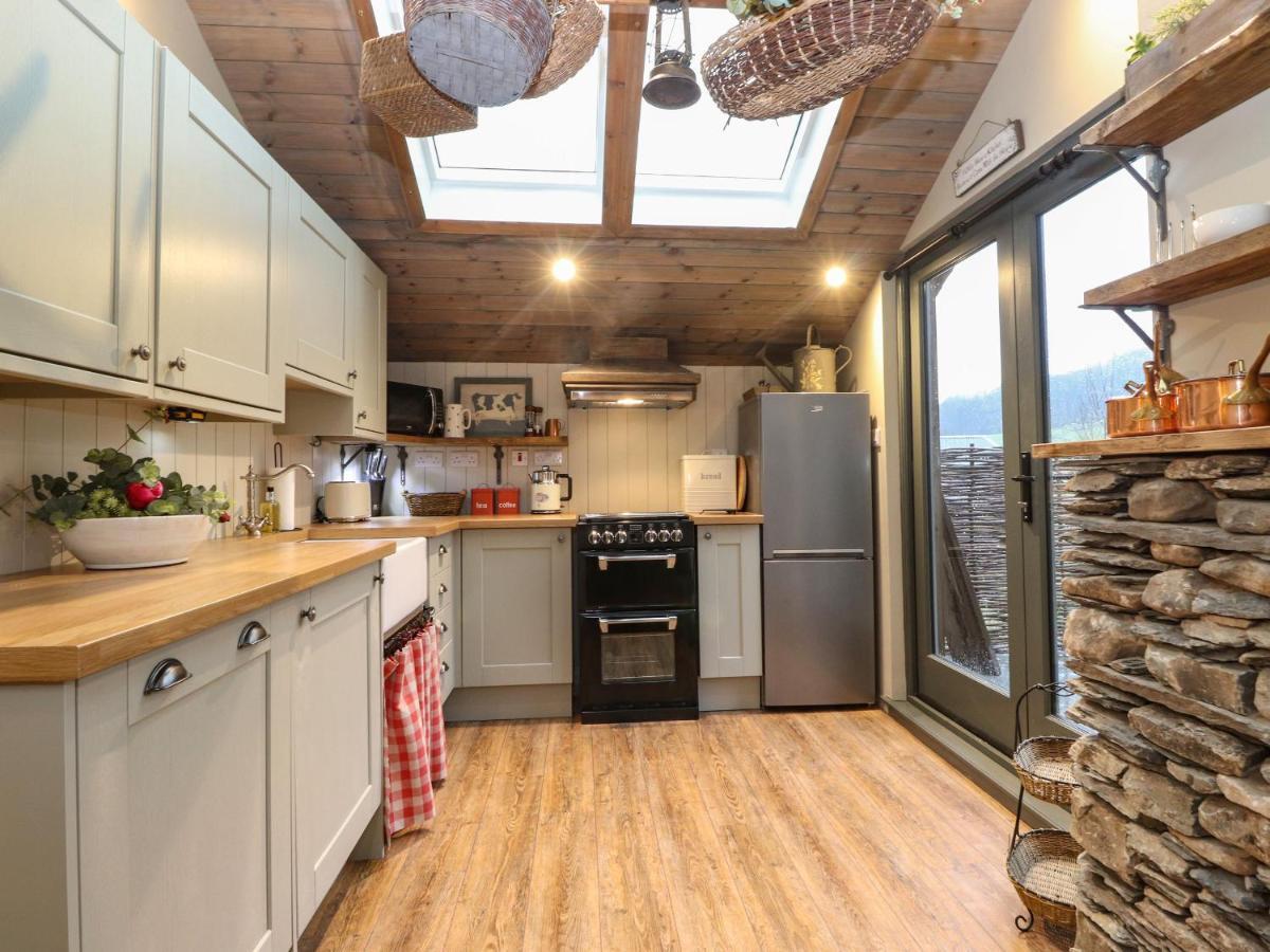 The Badger's Shack * Kendal